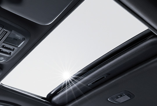 <sg-lang1>Power-sliding, Tilt-adjustable Glass Sunroof</sg-lang1><sg-lang2></sg-lang2><sg-lang3></sg-lang3>