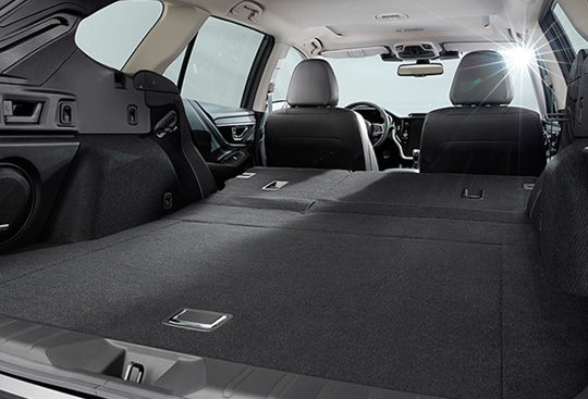 <sg-lang1>60/40-split Folding Rear Seats</sg-lang1><sg-lang2></sg-lang2><sg-lang3></sg-lang3>